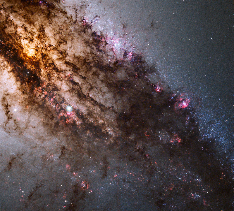 Illustration for article titled NASA unveils a gorgeous new gallery of celestial images